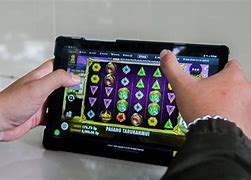 Orang Dalam Judi Slot Online Apakah Aman Dan Terpercaya Aman